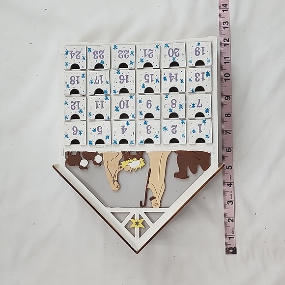 Hand Crafted Lighted Christmas Advent Calendar Box Shelf - Picture 4 of 13